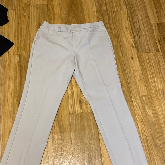 CJ Banks Cream Pants and Shein Black Top Ensemble - Picture 4 of 9